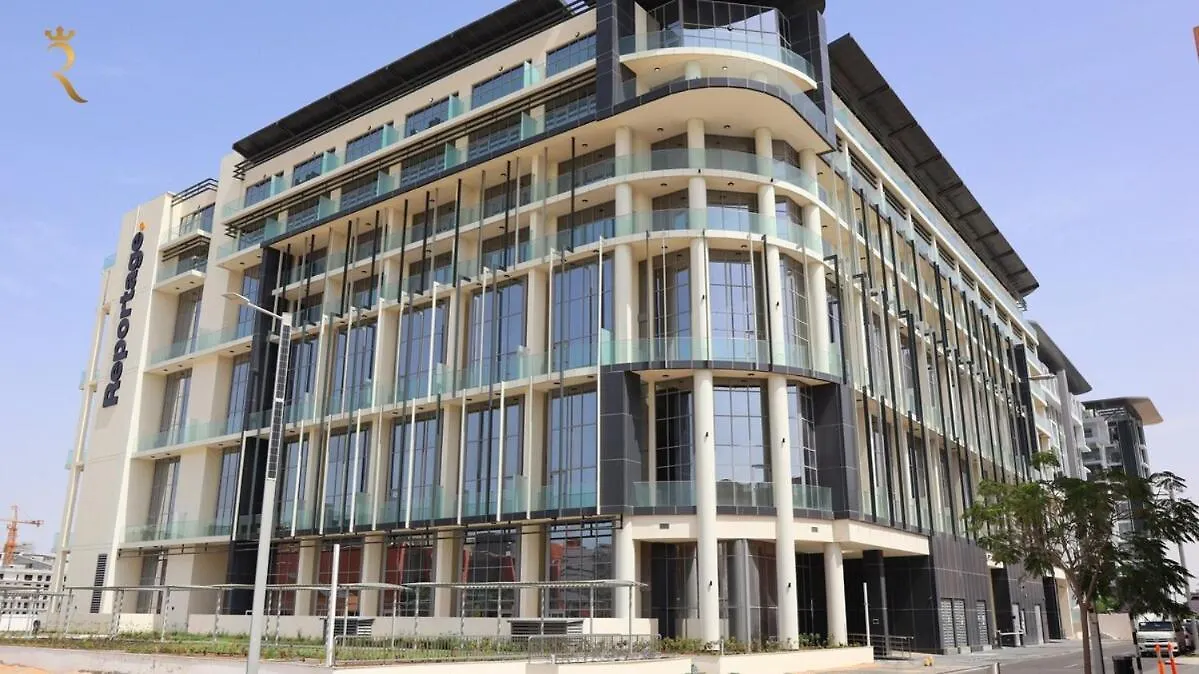 Apartment Cozy N Elegant 1Br Escape In Masdar City Abu Dhabi United Arab Emirates