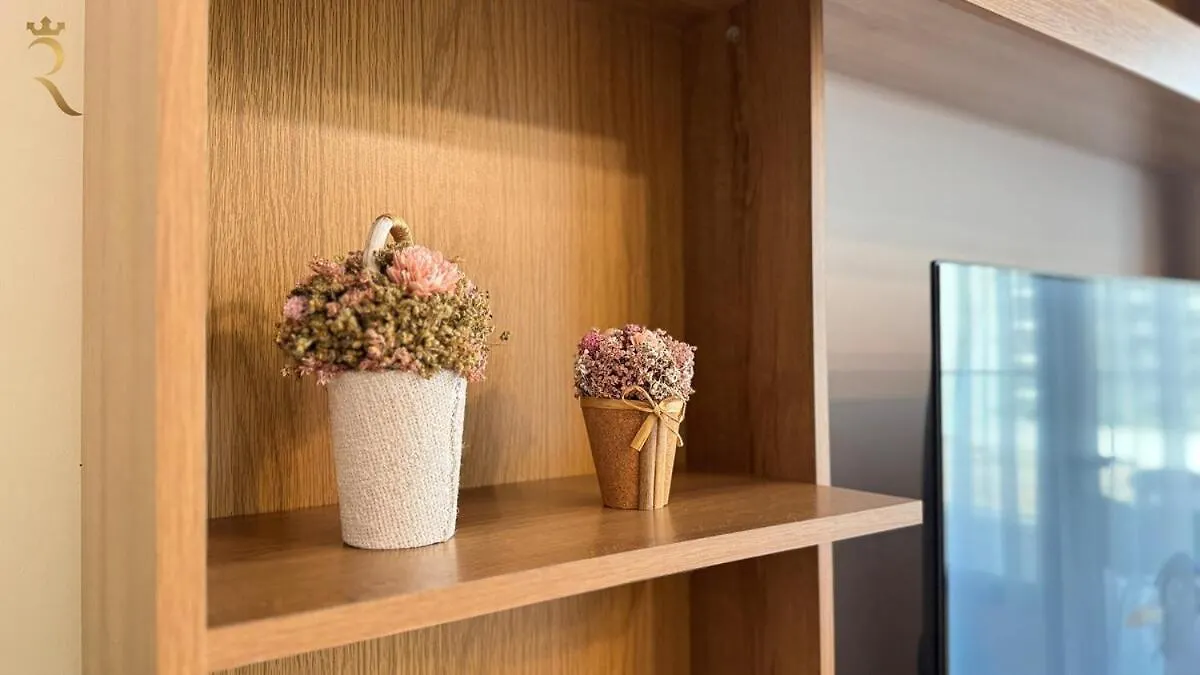 Apartment Cozy N Elegant 1Br Escape In Masdar City Abu Dhabi United Arab Emirates